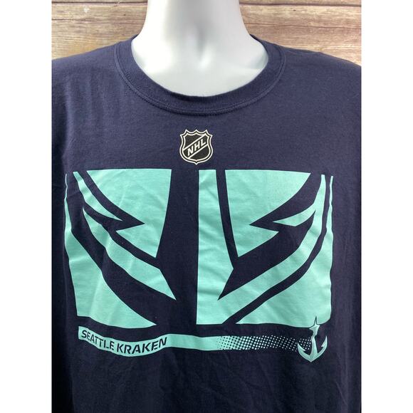 NHL Seattle Kraken Fanatics Navy Blue T-Shirt-Size Adult XL-100% Cotton - Picture 6 of 8